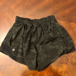 Camouflage Green XS Lululemon Shorts